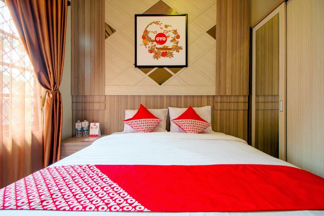 Oyo 1195 The Doctor'S Guest House Syariah Kejayan Exterior foto